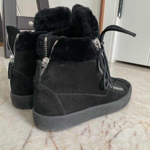 Giuseppe Zanotti Shearling Sneaker - Picture 9 of 9